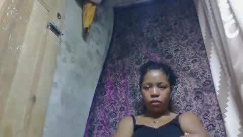 Snapshot of soamanaperina chatting on October 18, 6:38 am soamanaperina online show from October 18, 6:38 am
