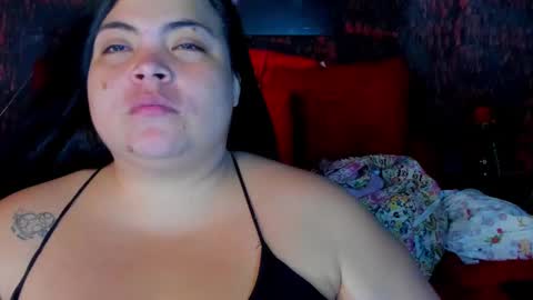 Snapshot of sobigcurvy44 chatting on December 18, 7:08 pm leidy online show from December 18, 7:08 pm
