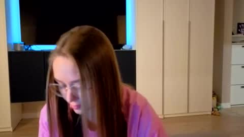 Sophy online show from October 22, 6:57 pm