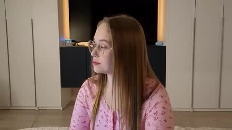 Sophy online show from November 2, 8:12 pm