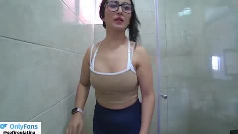 soffi_rousel_ online show from June 12, 7:11 pm