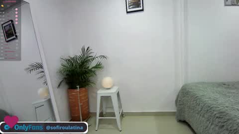Snapshot of soffi_rousel_ chatting on January 12, 5:11 pm soffi_rousel_ online show from January 12, 5:11 pm