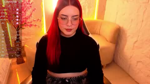 soffia_hot_tx online show from March 14, 1:23 pm