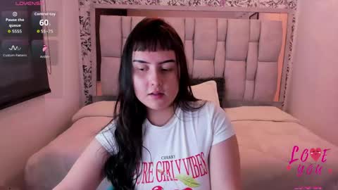 SOFI BLAKE online show from May 4, 11:58 am