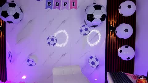 sofi_cuttie online show from June 14, 2:24 am