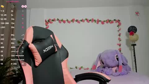 sofi_emiru online show from June 11, 2:53 am