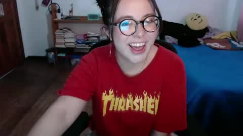 Sofi Lynch online show from May 13, 9:31 pm