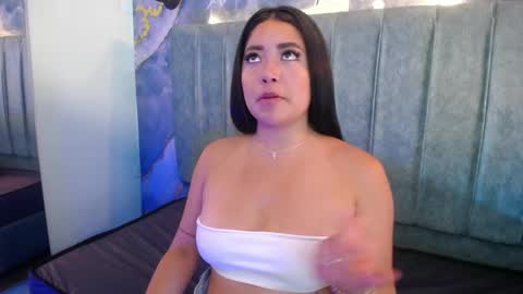 Susy online show from May 6, 9:30 pm