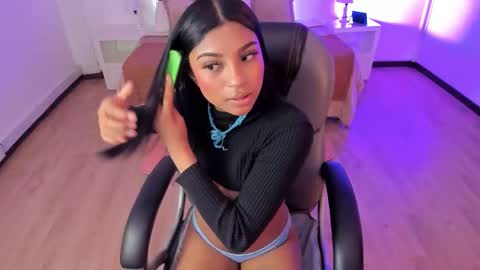 sofia_collen_ online show from November 21, 9:50 pm