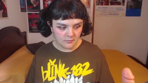 Sofi online show from February 4, 8:38 pm