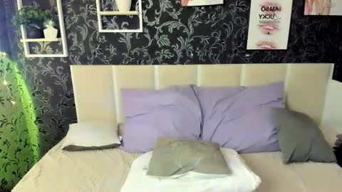 Sofia Lovvve online show from May 5, 6:38 am