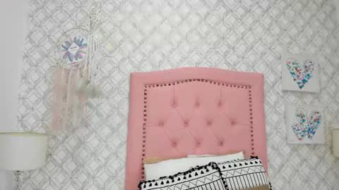 sofia_martinez9 online show from July 8, 7:27 pm