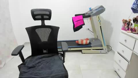 Snapshot of sofia_new chatting on September 21, 2:43 am sofia_new online show from September 21, 2:43 am
