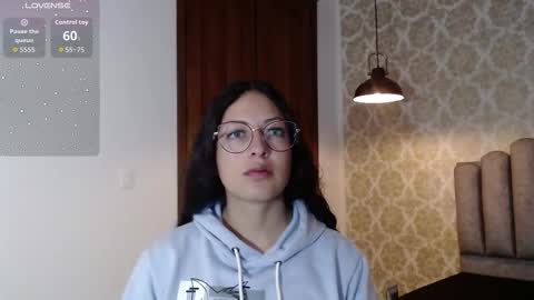 Snapshot of sofia_white3 chatting on September 19, 11:09 am Sofa online show from September 19, 11:09 am