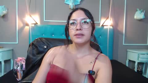 Sofa online show from November 9, 12:01 pm