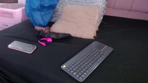 Snapshot of sofia_white3 chatting on February 27, 12:02 pm Sofa online show from February 27, 12:02 pm