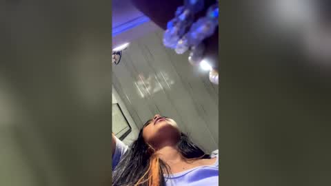 Danna Sofia online show from January 6, 1:20 am