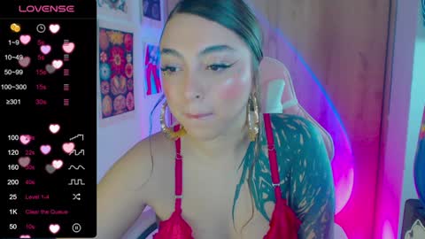       online show from December 10, 10:47 pm