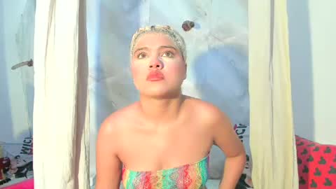 sofiacastillo01 online show from June 29, 1:33 pm