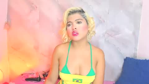 sofiacastillo01 online show from July 31, 1:56 pm
