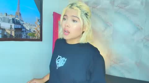 sofiacastillo01 online show from July 7, 1:47 pm
