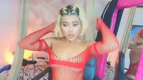 sofiacastillo01 online show from July 27, 3:53 pm