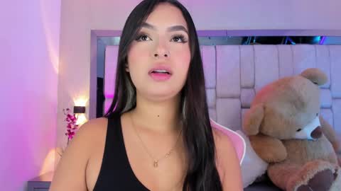 Snapshot of sofiacortez chatting on March 11, 11:44 am Sofia online show from March 11, 11:44 am