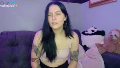 Snapshot of sofiafaerie chatting on January 11, 6:01 pm sofiafaerie online show from January 11, 6:01 pm