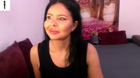 sofialiub online show from December 11, 11:30 am