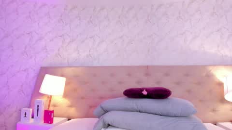 SofiaReyees online show from February 24, 2:59 pm