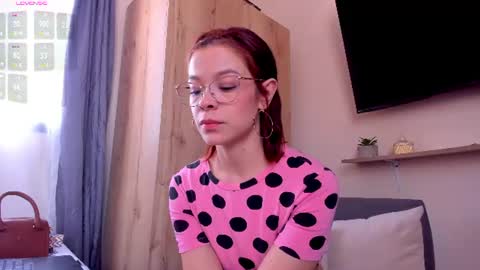 sofiavelez01 online show from July 27, 7:22 pm