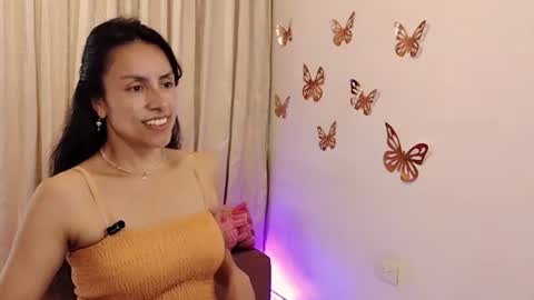 Sofi Bella online show from July 6, 7:16 pm
