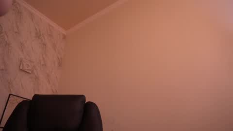 Sofie online show from June 5, 10:49 pm