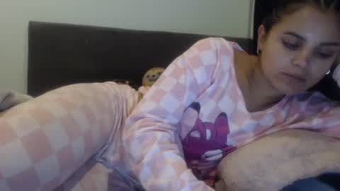 Snapshot of sofigarcia17 chatting on October 15, 12:35 am sofi online show from October 15, 12:35 am