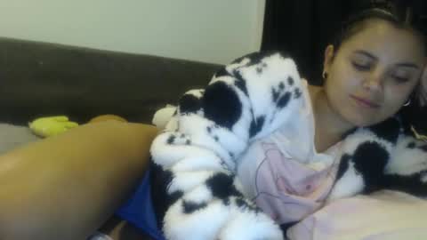Snapshot of sofigarcia17 chatting on September 12, 1:50 am sofi online show from September 12, 1:50 am