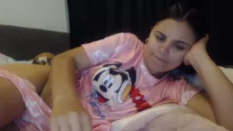 Snapshot of sofigarcia17 chatting on January 2, 2:54 am sofi online show from January 2, 2:54 am
