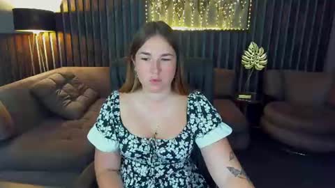 sofii_darling online show from July 26, 4:37 pm
