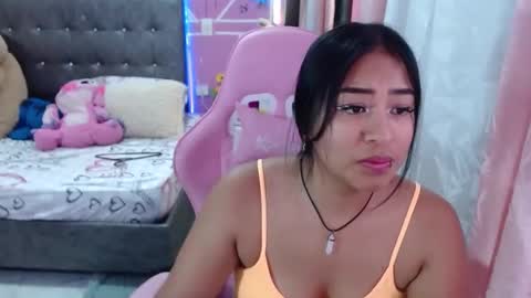 Snapshot of sofiiadreams chatting on January 20, 6:43 pm sofia Dreams online show from January 20, 6:43 pm