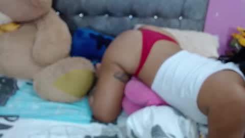 Snapshot of sofiiadreams chatting on December 2, 9:37 pm sofia Dreams online show from December 2, 9:37 pm