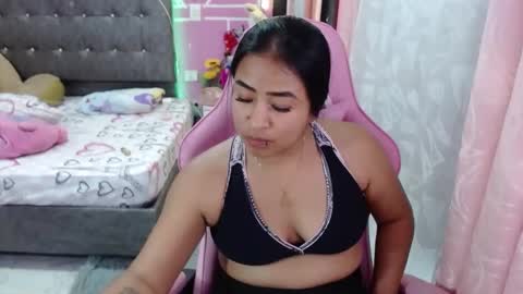 Snapshot of sofiiadreams chatting on January 27, 6:52 pm sofia Dreams online show from January 27, 6:52 pm