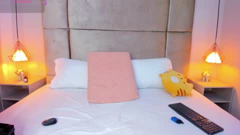 Sofia online show from February 18, 4:00 am