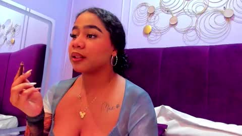 sofiifox online show from November 16, 2:35 am