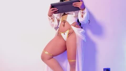      online show from October 30, 12:17 pm