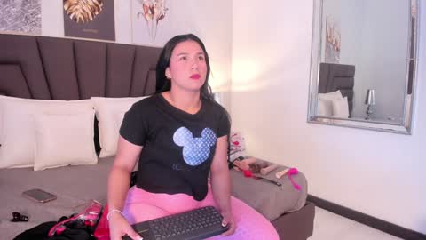     online show from January 8, 11:21 am