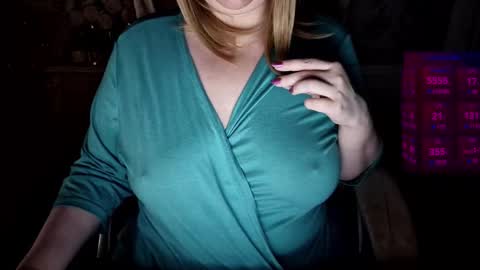 Hi Im Sofia             online show from November 26, 1:34 pm