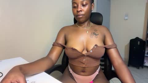 soft_nicole online show from July 4, 12:28 am
