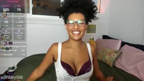 Chloe Kiwi online show from October 11, 2:05 am