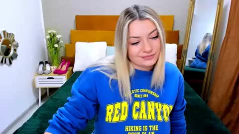 Softpleasurex online show from February 21, 7:01 am