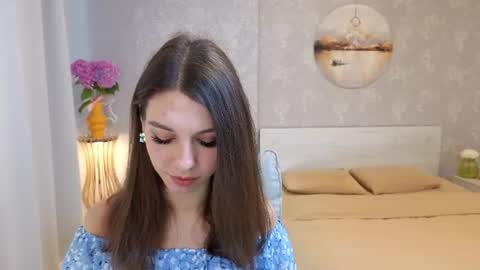 Kelly online show from August 2, 5:21 am