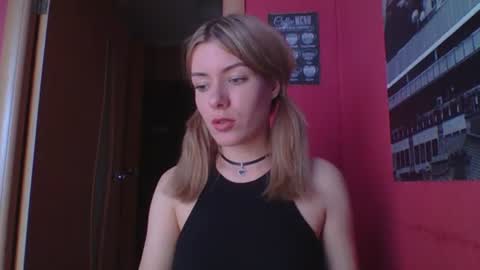 softy_aura online show from June 25, 10:08 am